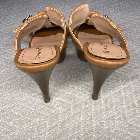 Vittorio d’ Firenze Women’s 8 Heels Brown Synthetic Leather Adjustable Strap - Picture 5 of 10